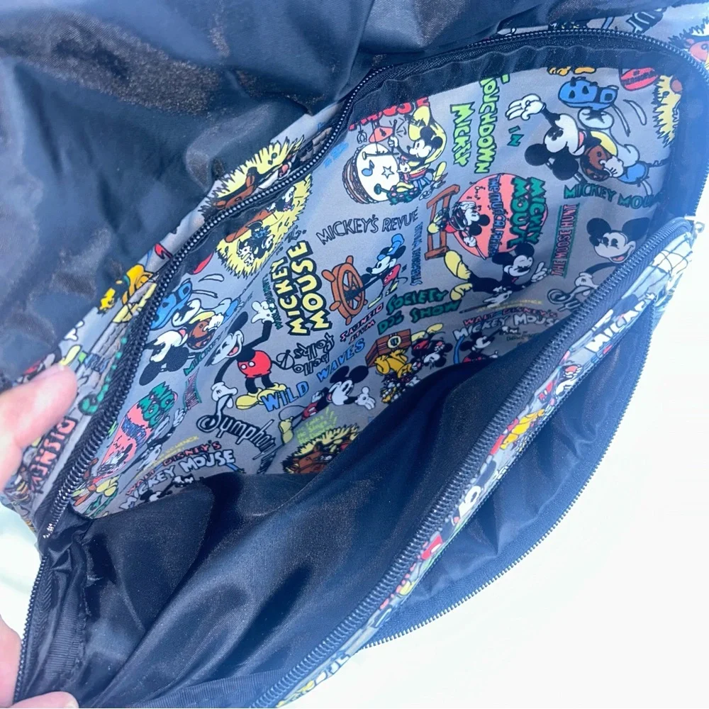 Disney World Parks Exclusive Mickey Mouse Crossbody Messenger Bag vintage print